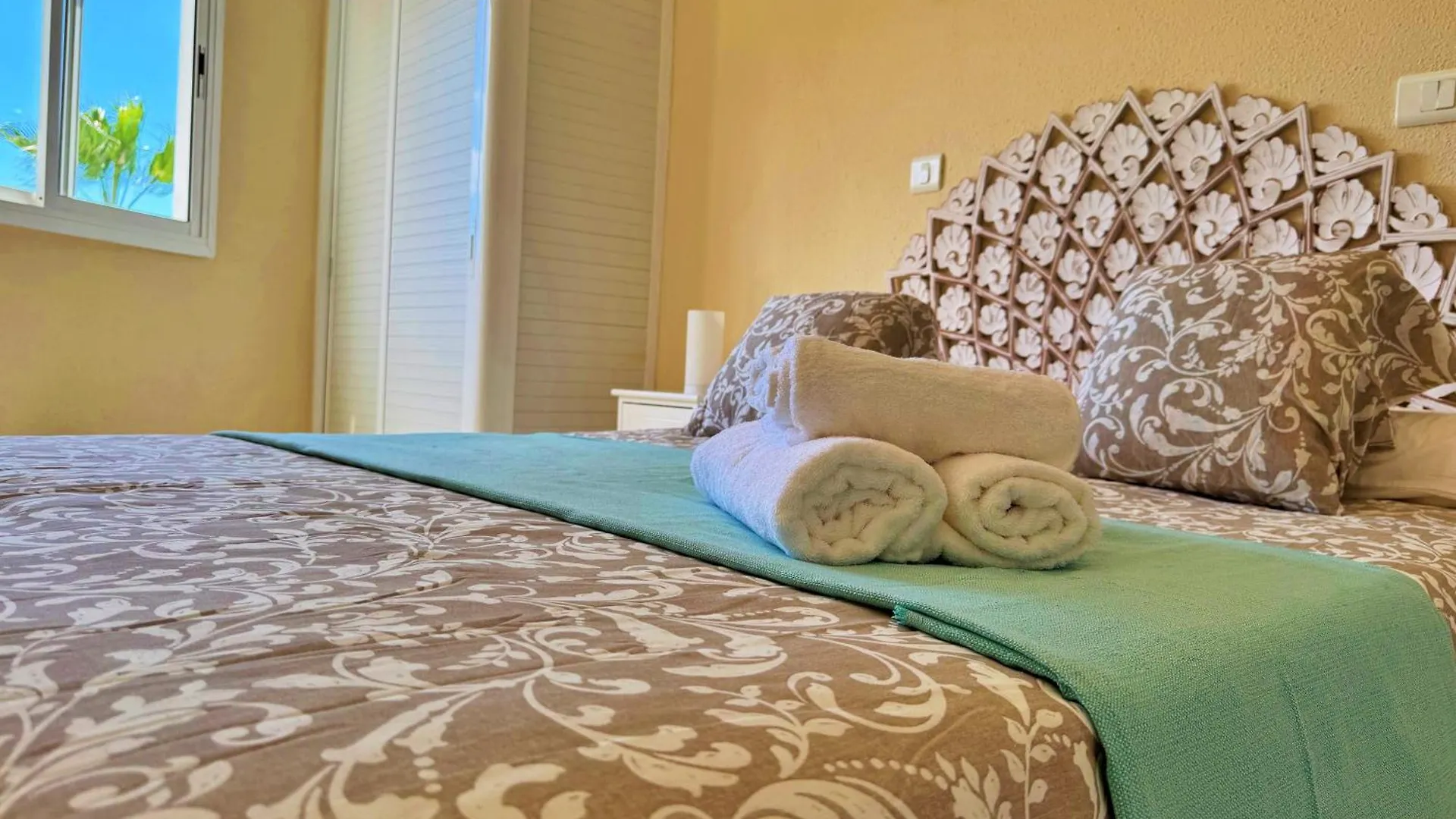 Apartment Cristianmar - Ocean View - 200Mt From The Beach Los Cristianos  Spain